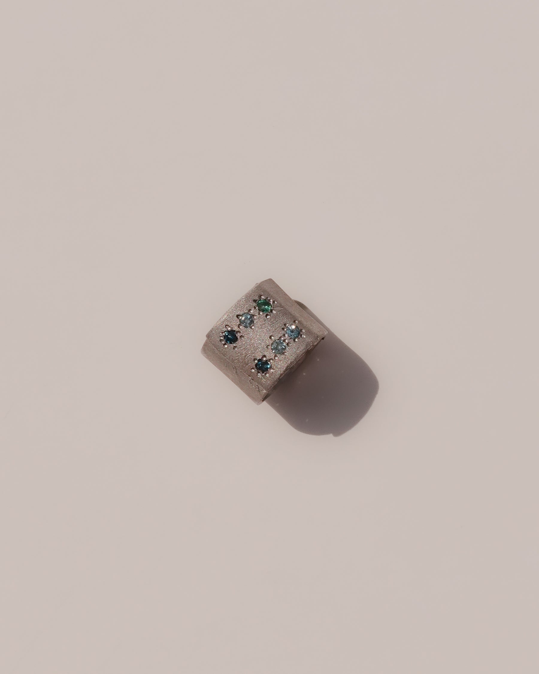 Homme x Spee  Six Square Band Ring