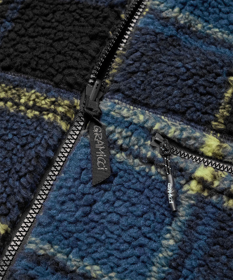 Reversible Sherpa Plaid Jacket in Black Plaid