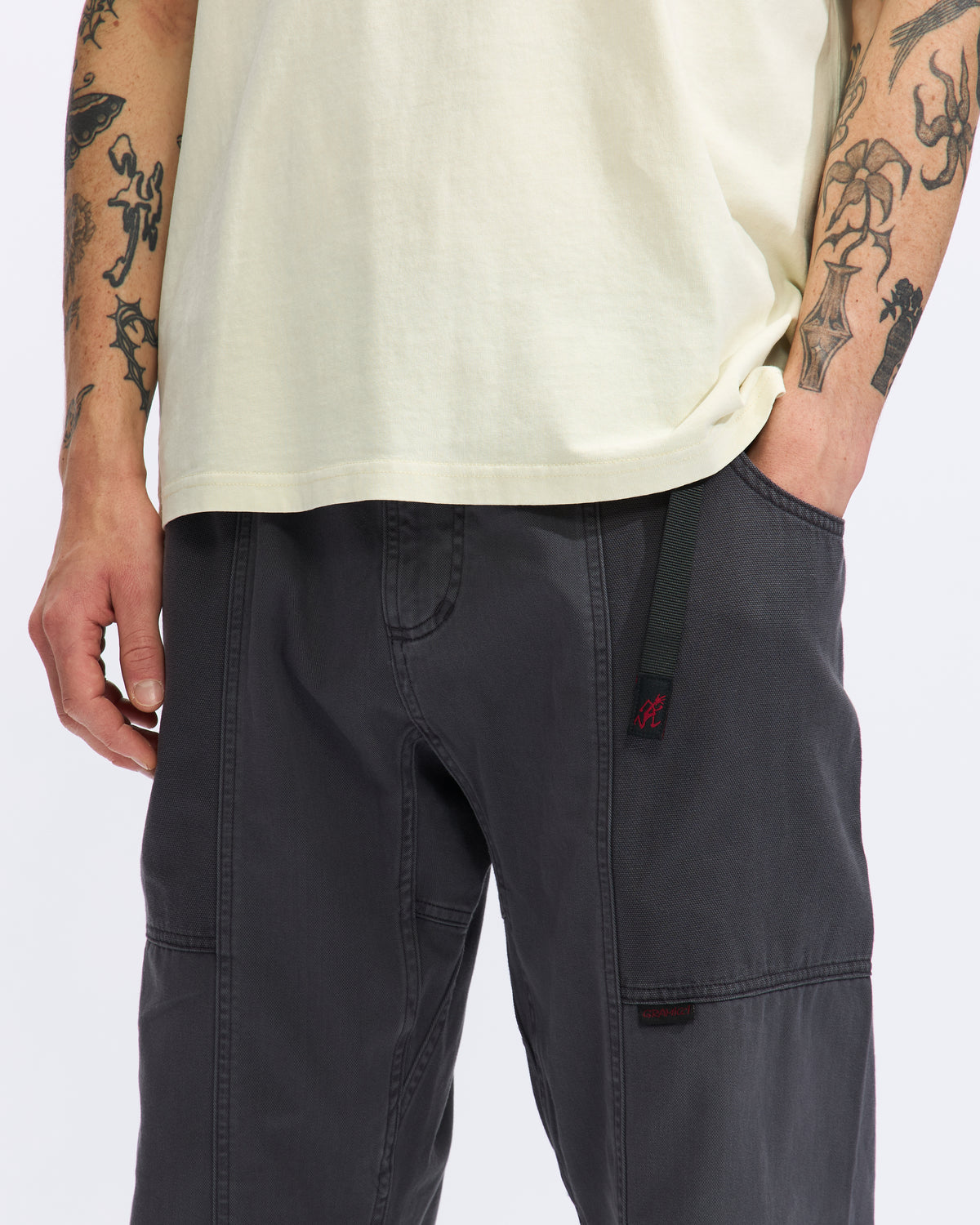 Gramicci Gadget Pant in Fossil Grey Pigment Homme Essentials 