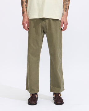 Gramicci Pant Straight Fit in Herb Pigment Homme Essentials 