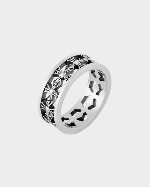 『SA RING 21 SILVER』 HANNAHMILES_SERGESTUDIO_0083_2