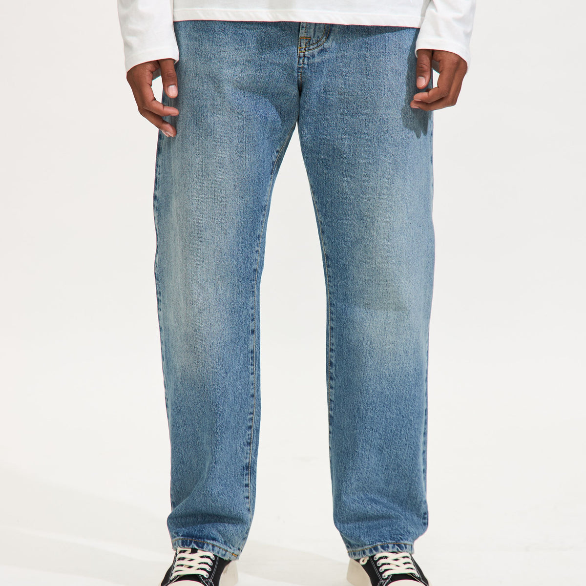 5 Pocket Jean in Bleach Wash