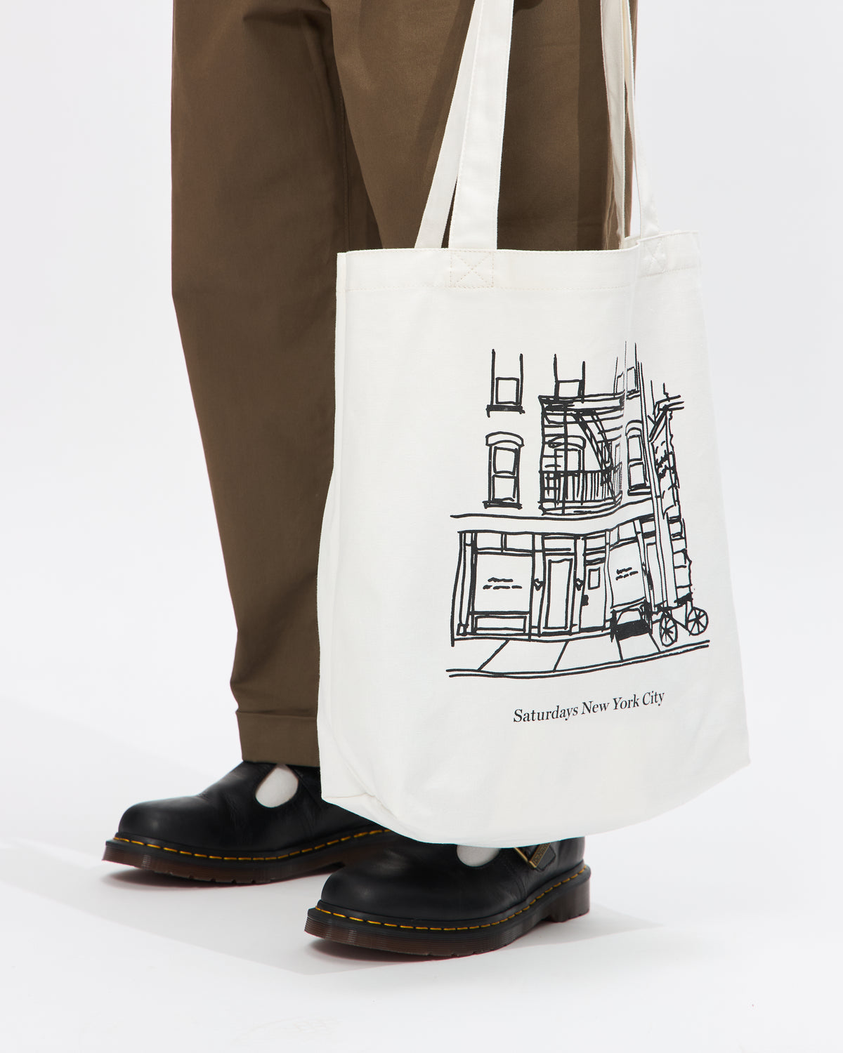 Cafe Sketch Canvas Tote in Natural