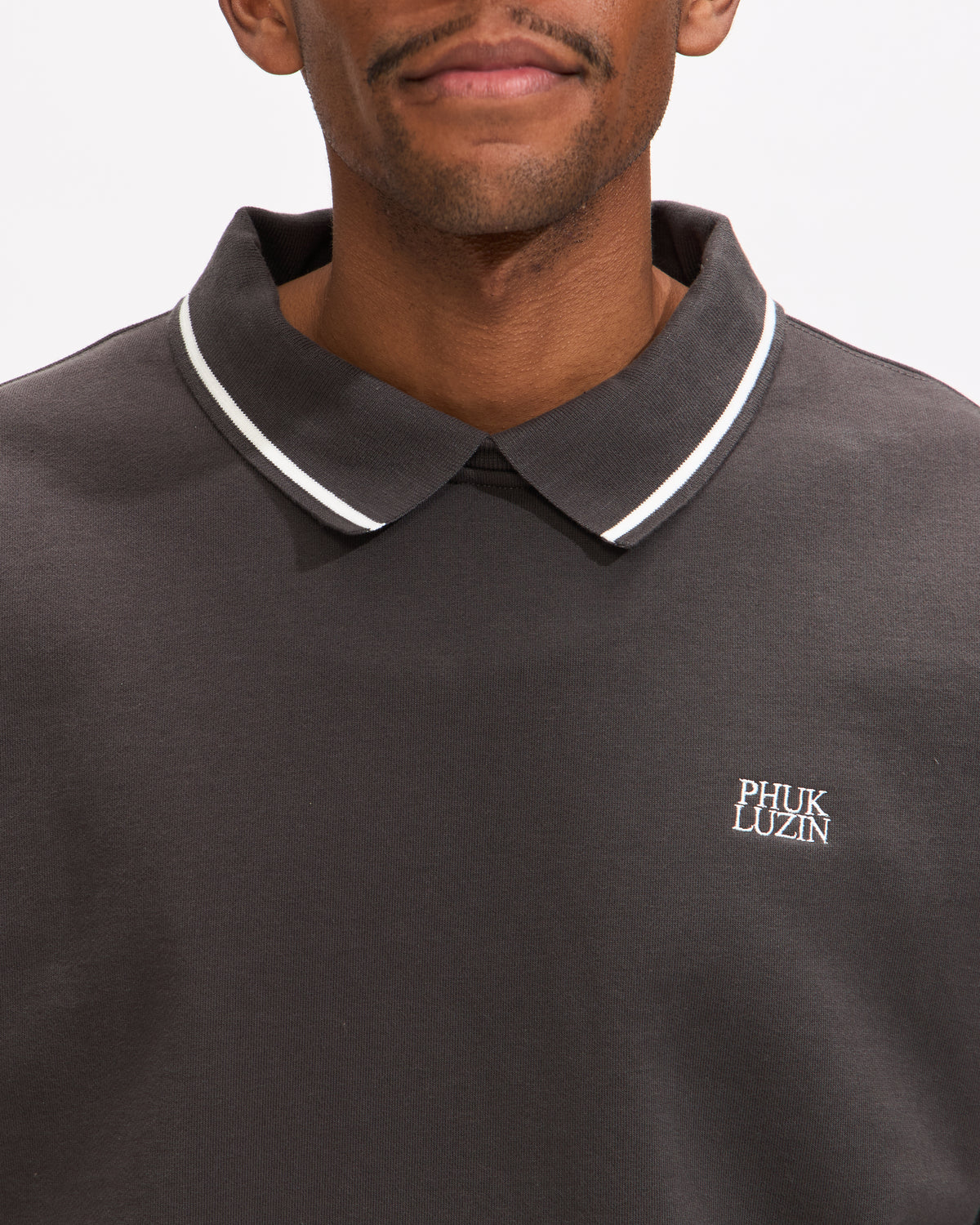 Metalwood Phuk Luzin Collared Sweatshirt in Tar Homme Essentials 