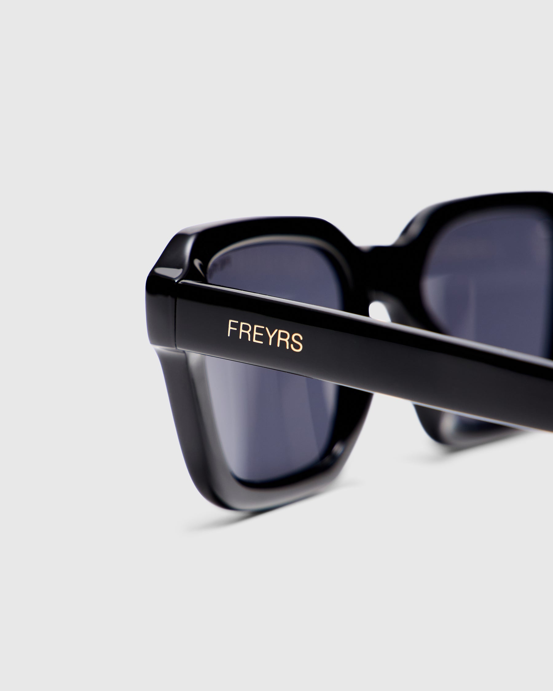 Hudson Unisex Acetate Rectangular Sunglasses in Black