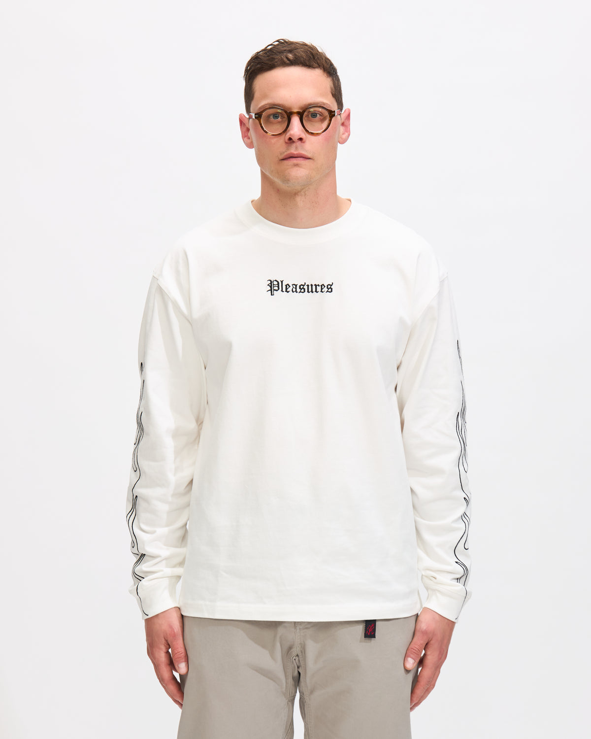 Pleasures Fiery Heavyweight Longsleeve in White Homme Essentials 