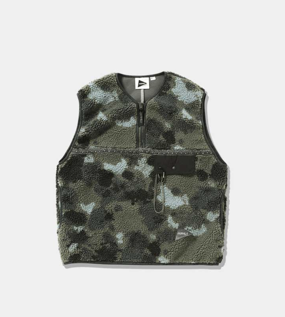 Gramicci andWander Women's JQ Tape Fleece Vest in Camo