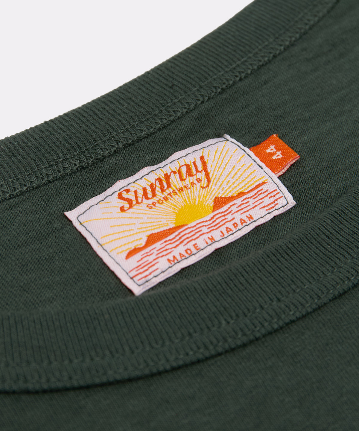 Haleiwa SS Tee in Beluga