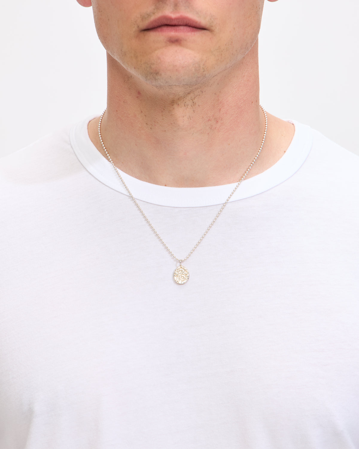 Standard Issue Fitted Tee in White Homme Essentials 