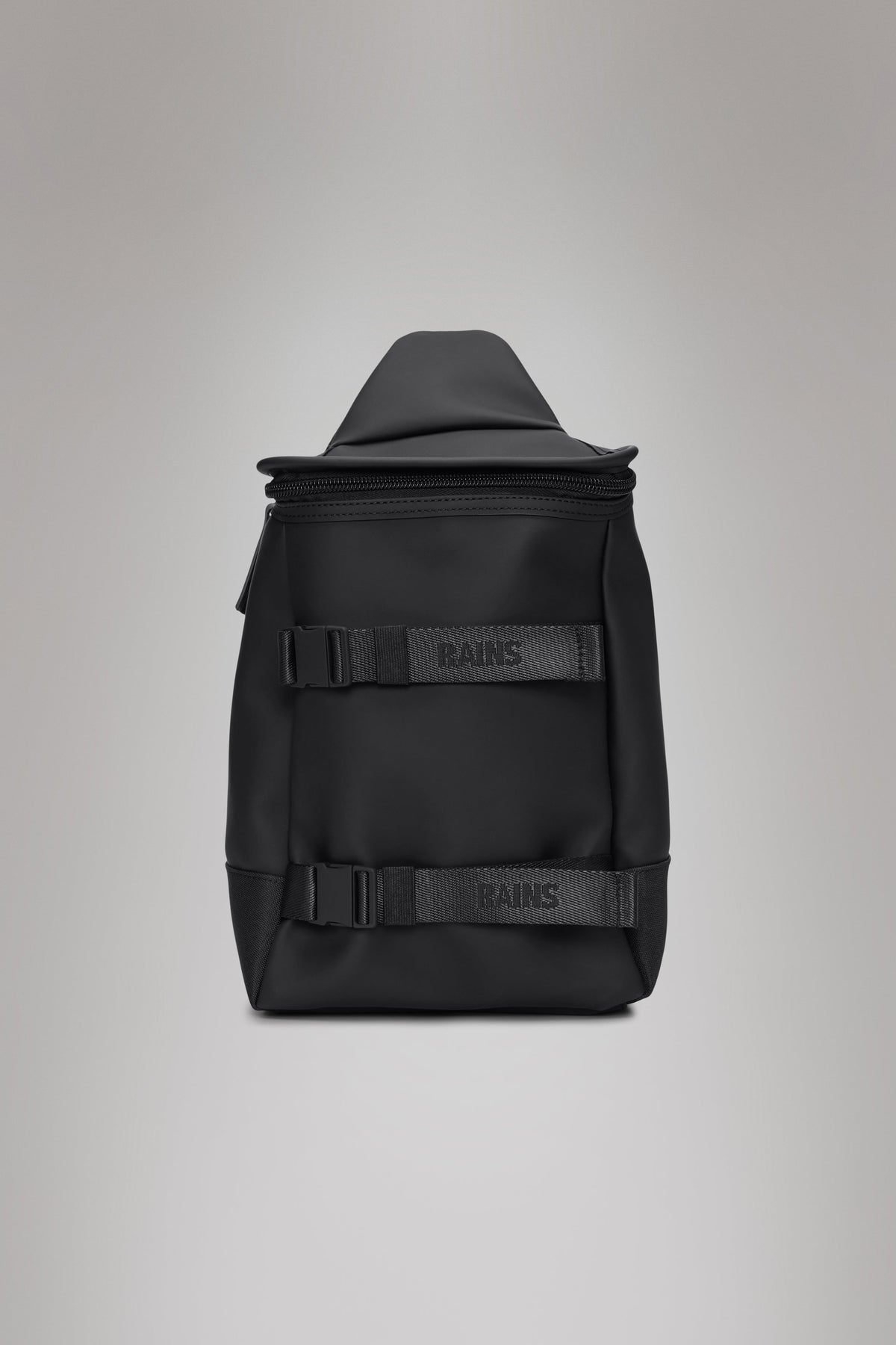 Trail Sling Bag in Black