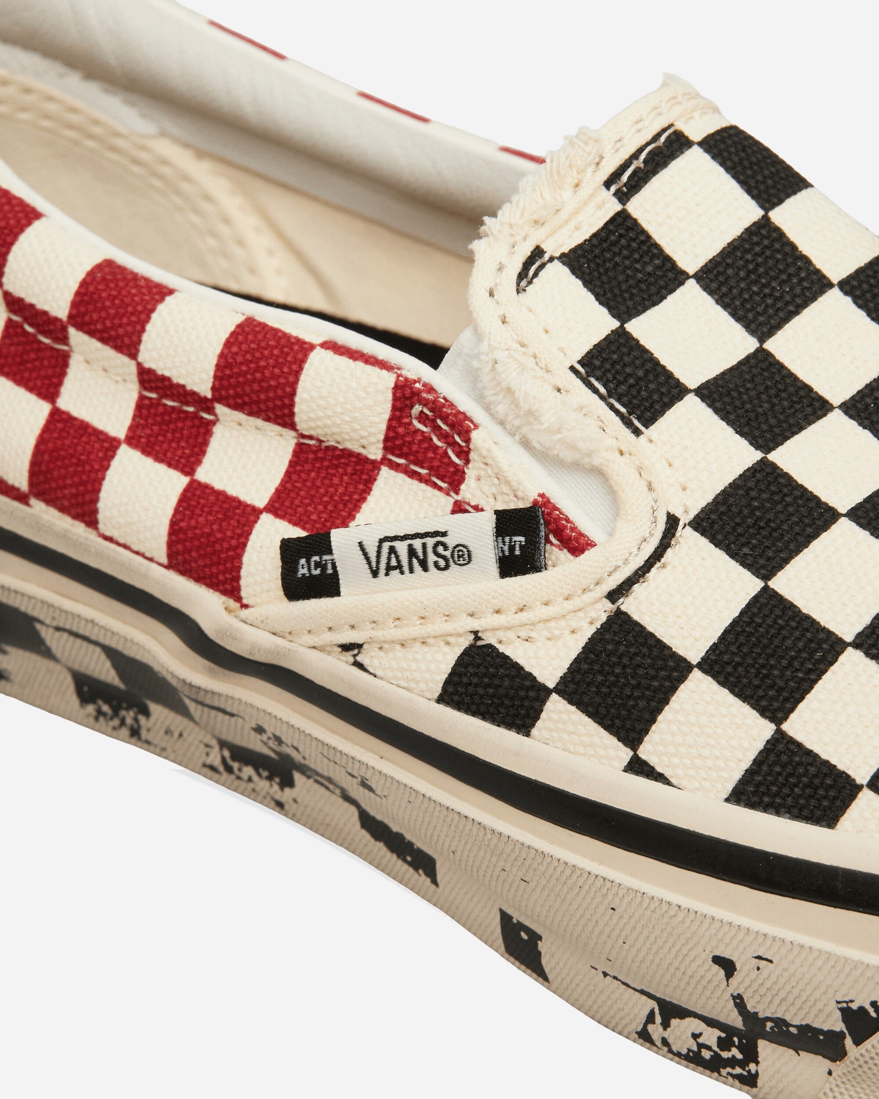 Vans Act of Disagreement LX Classic Slip-On 98 Sneakers in Black / Checkerboard