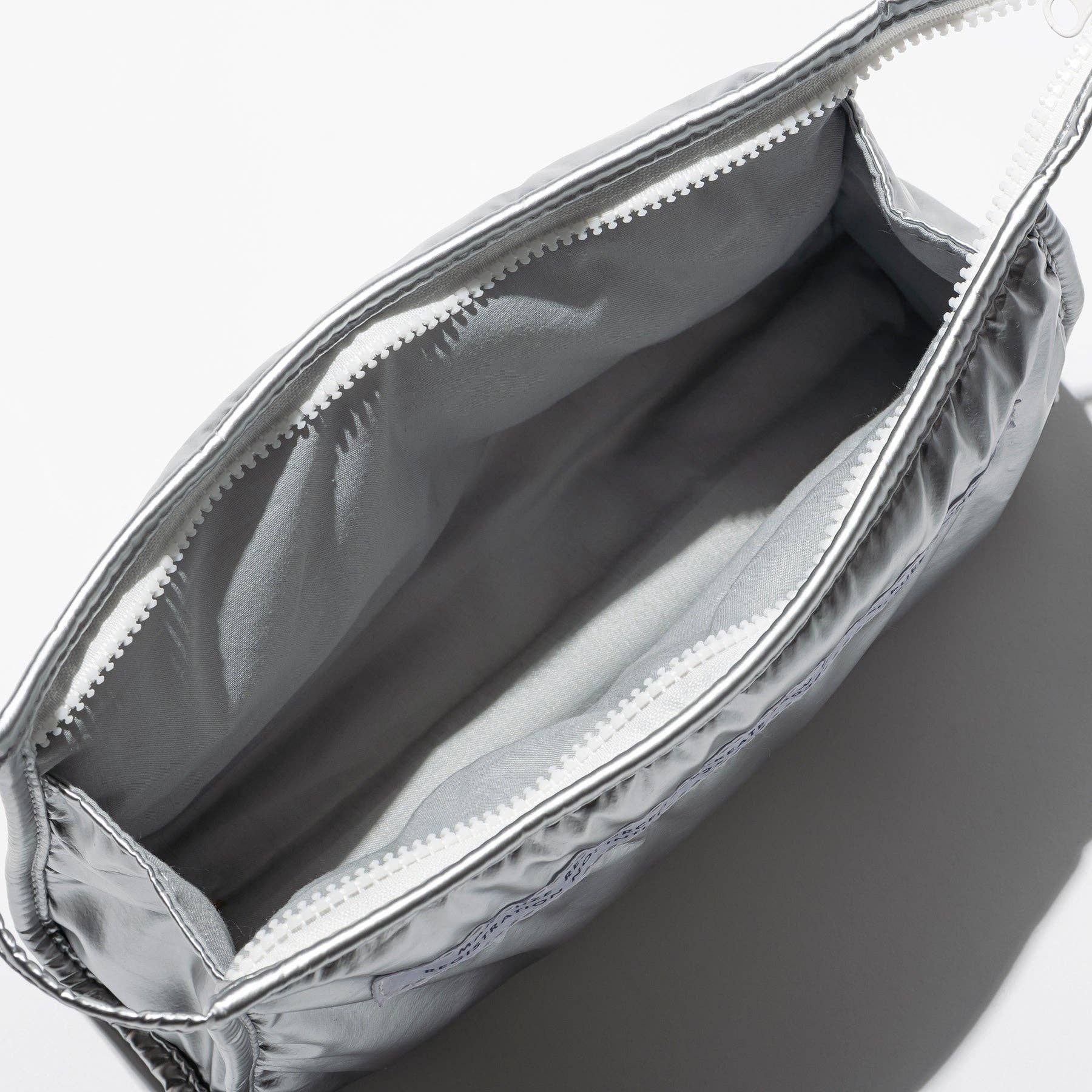 SPACE STYLE POUCH