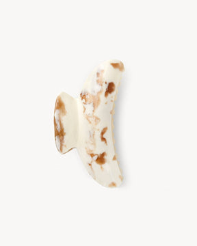 Grande Heirloom Claw in Dune