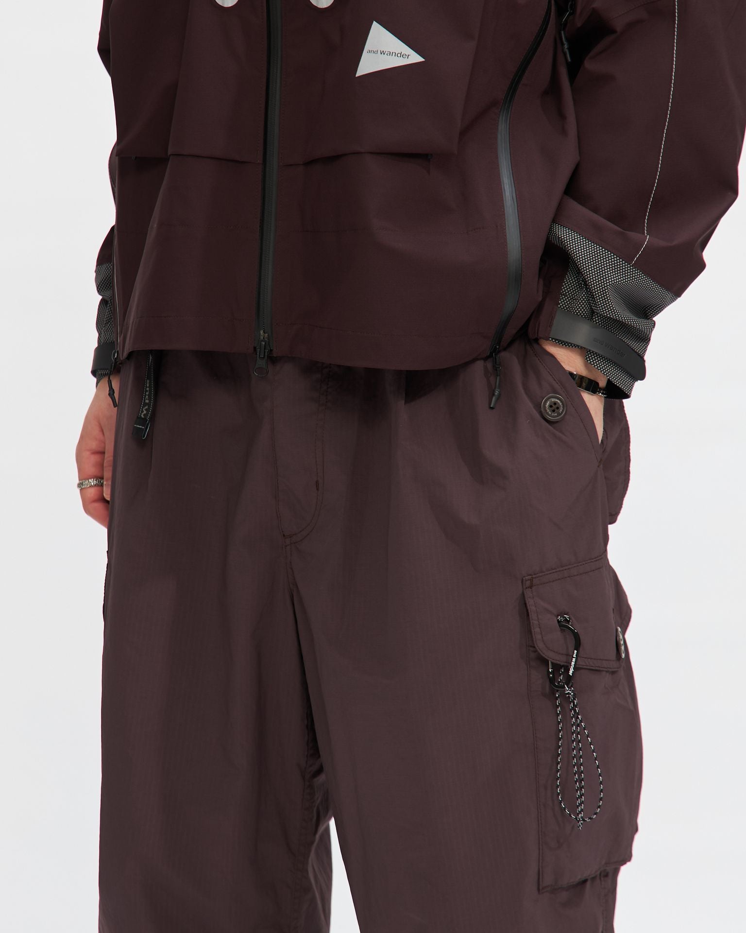 Oversized Cargo Pants in Brown