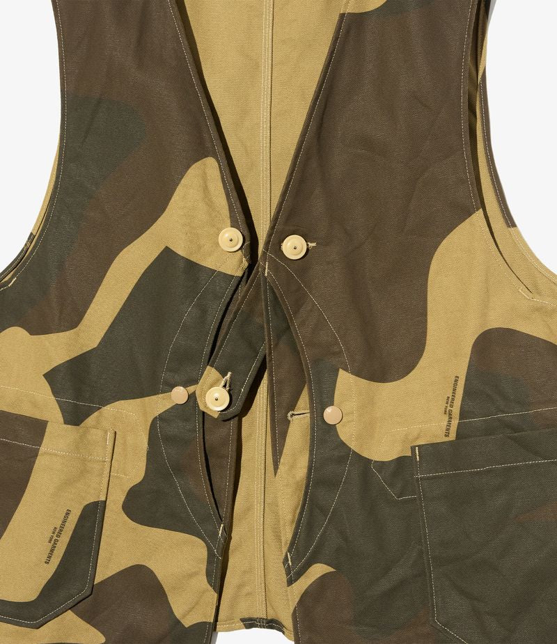Upland Vest in Brown Mammoth Duck Camo