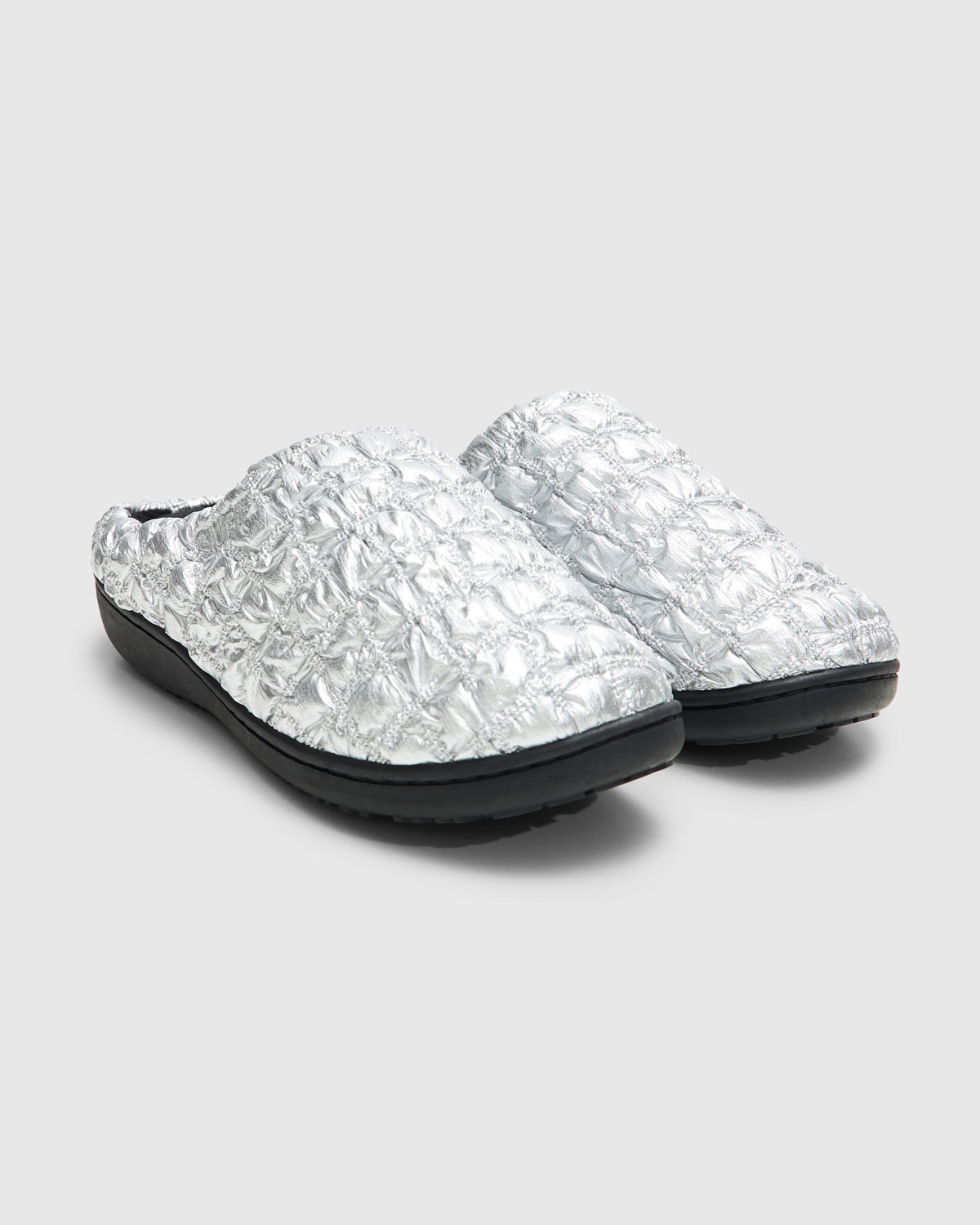 Subu Slippers in Bumpy Silver