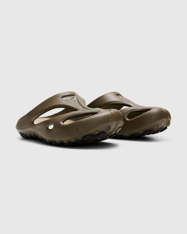 Shanti Clog in Canteen/Plaza Taupe