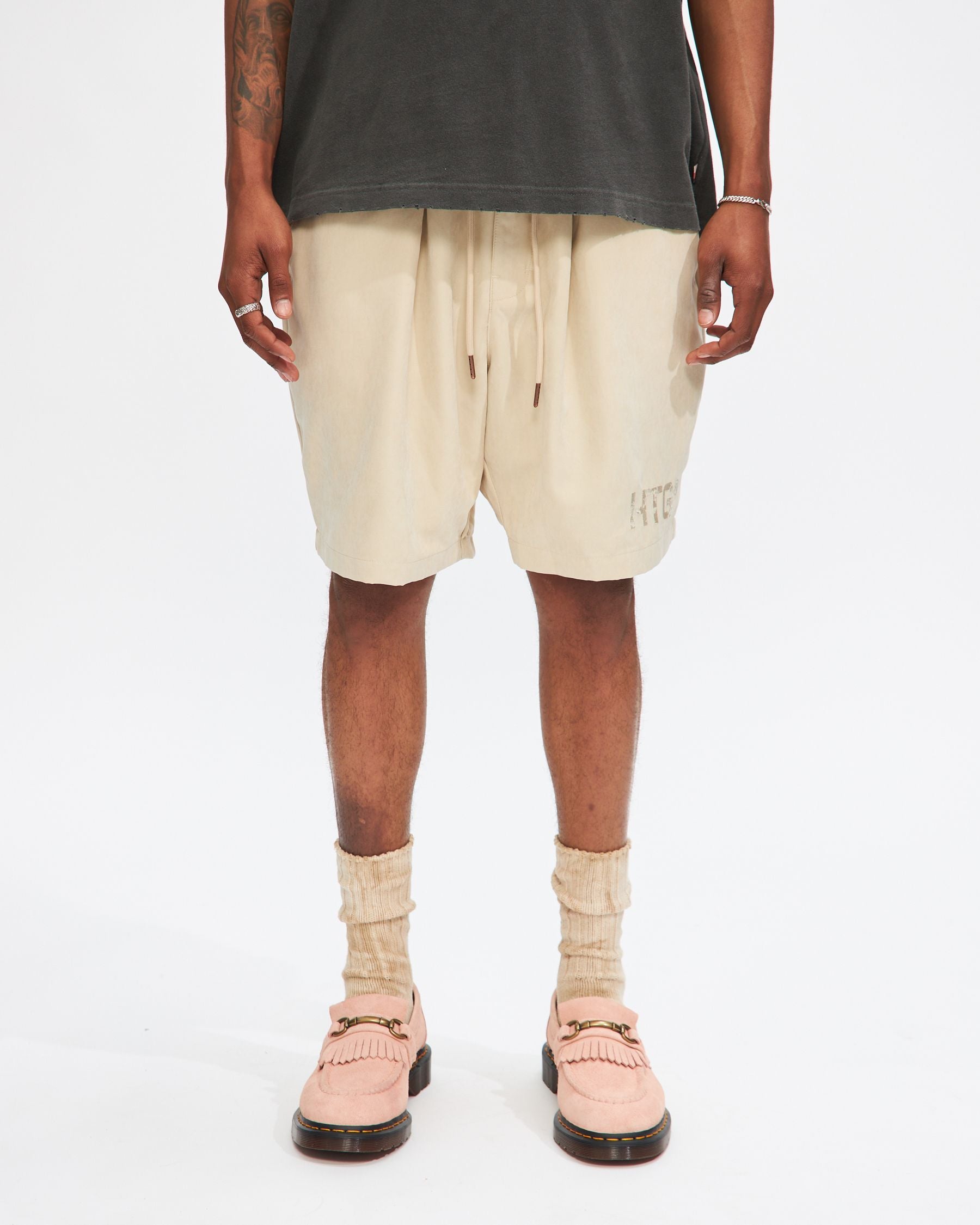 HTG Brand Poly Short in Bone