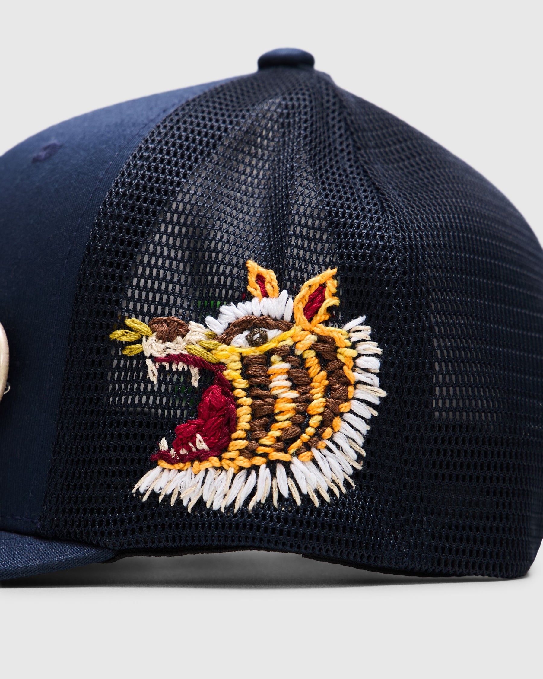 Otakara Wheel and Tiger Hat in Navy