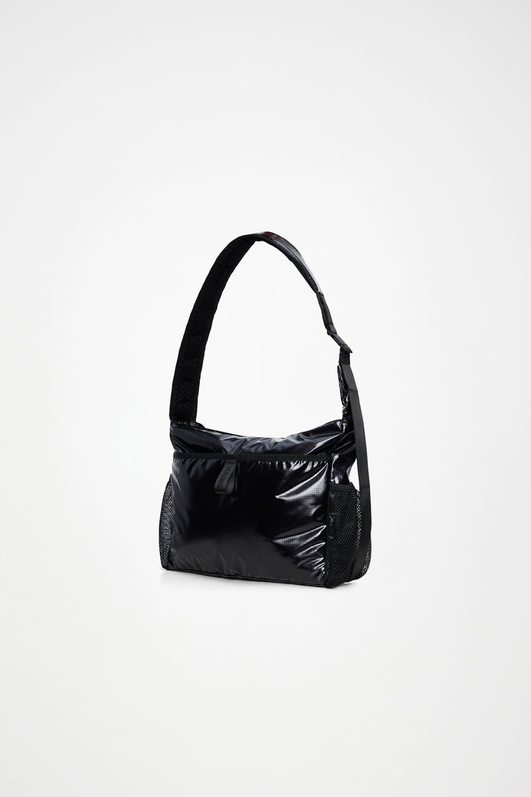 Sibu Messenger Bag in Black