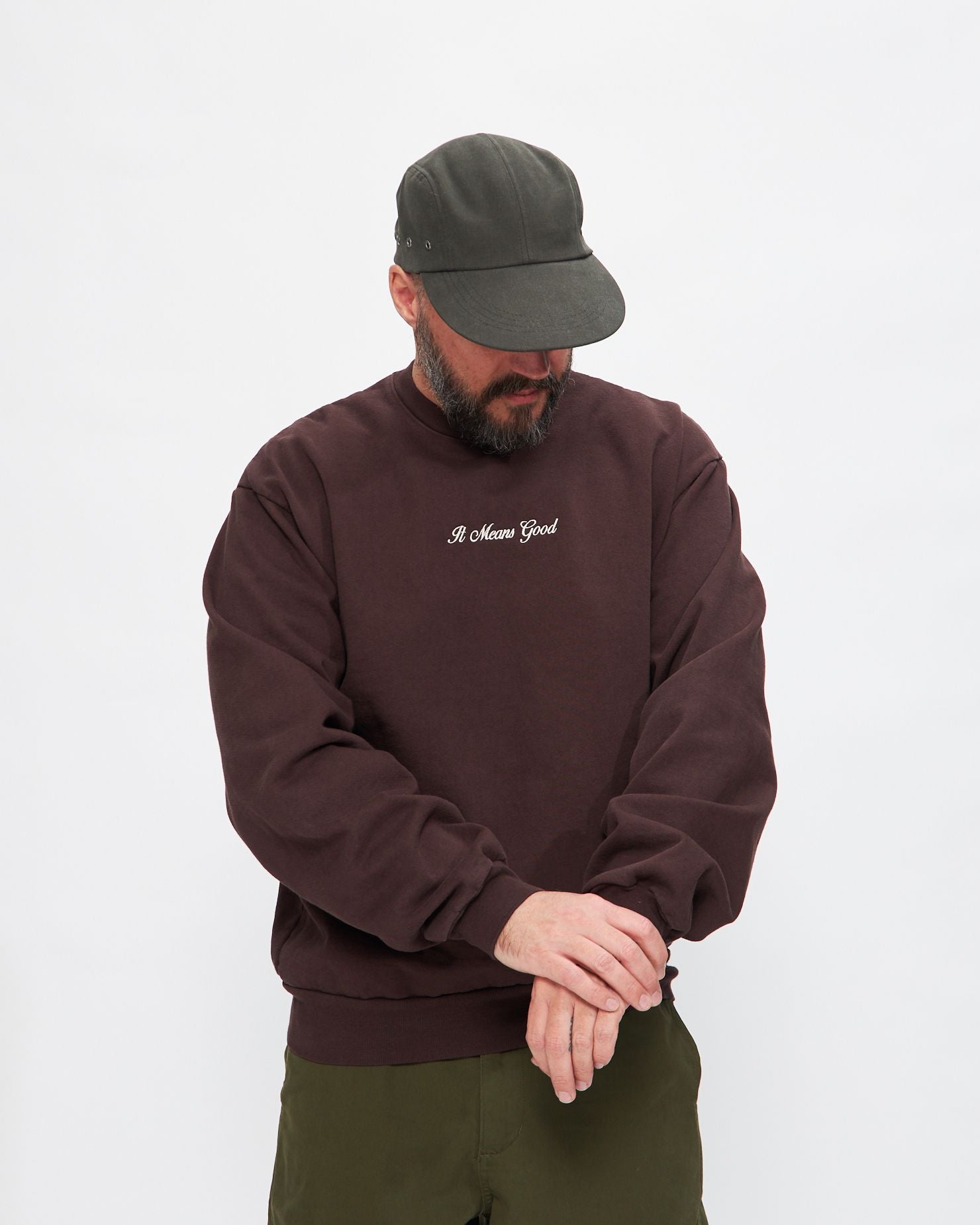 Embroidery Script Logo Crewneck Sweater in Chocolate/Creme