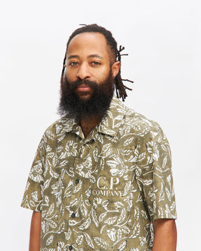 Printed Poplin Short Sleeved Shirt in Lead Grey