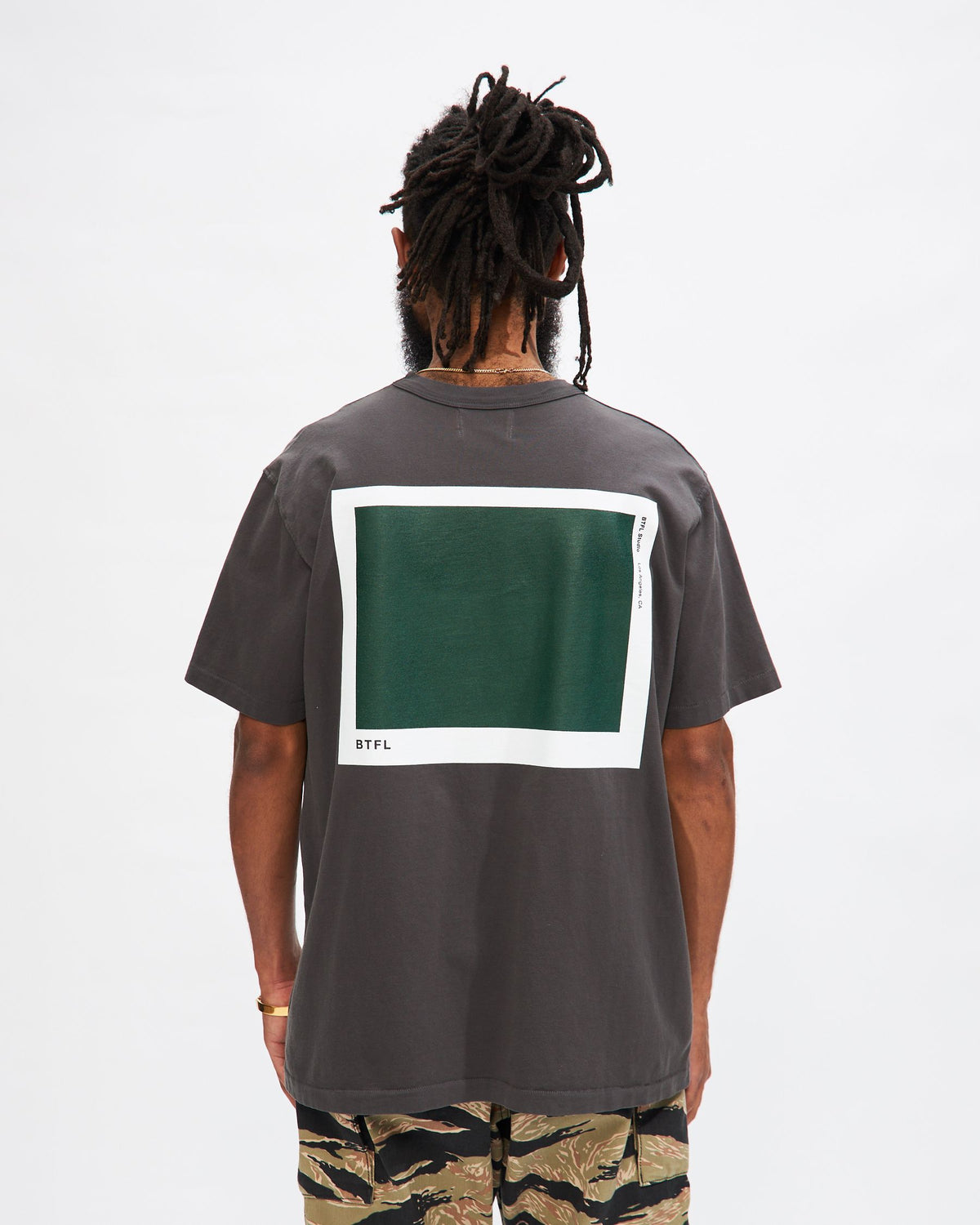 Flag Tee in Vintage Black